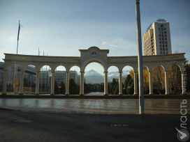 Украшает ли Алматы арка КазНУ им аль-Фараби? 